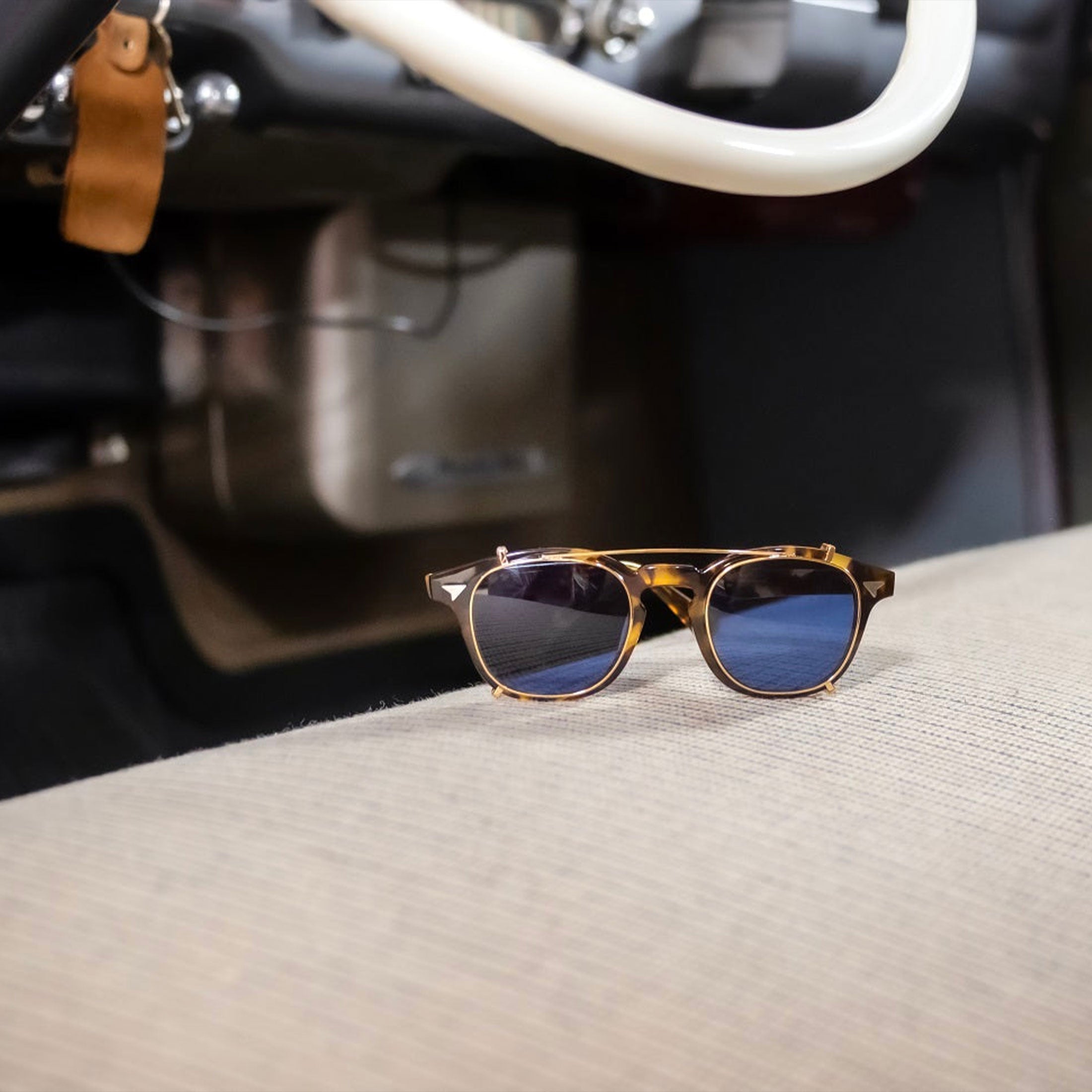 James Dean® '1955' - Tortoiseshell with Gold - Deep Blue